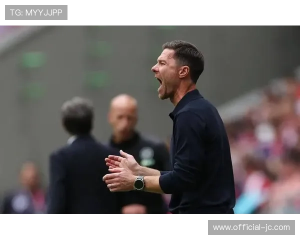 皇马新帅阿韦洛亚高位逼抢战术初显成效,客场零封强敌 皇马新帅阿韦洛亚高位逼抢战术初显成效,客场零封强敌